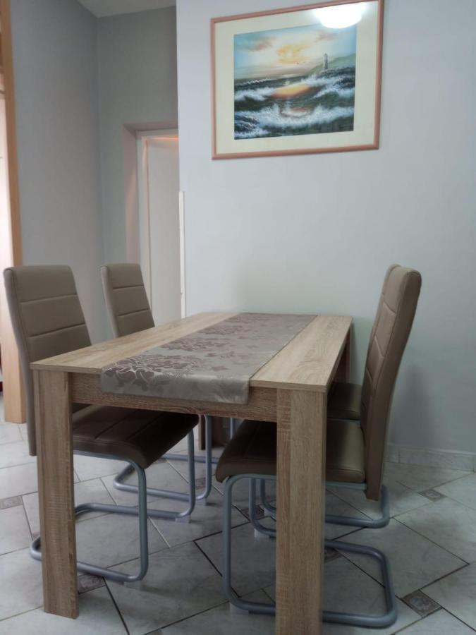 Apartmani Ivana Novalja Kültér fotó